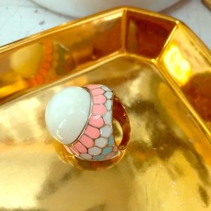 NWOT Fun Statement Ring!